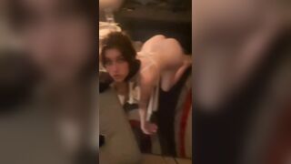 FORZA GUARDAMI mentre succhi il mio cazzo ! TROIA !