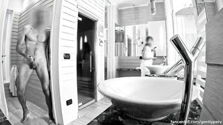 Sesso in pubblico alla SPA