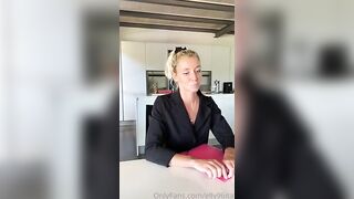 Agente immobiliare troia si fa scopare da un cliente