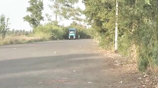 Moglie del cornuto offerta al camionista maturo