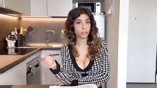 Studentessa zoccola scopa con il prof per passare gli esami