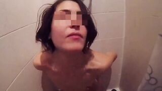 Anteprima del video: Moglie sottomessa spompina cazzo e viene umiliata con il piscio
