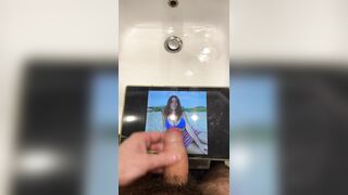 Omaggio a una figa naturale napoletana