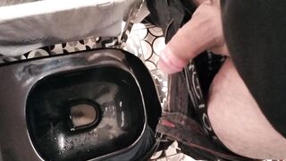 Questa sera inculo e piscio in bocca a tua moglie