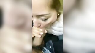 La zoccola me lo suka in ascensore