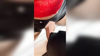 Mia moglie succhia il cazzo alla trans