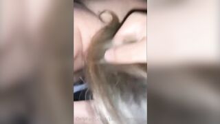 Bionda tettona Milanese inculata nel SUV