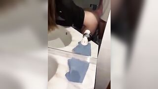 Giovane coppietta di compagni di scuola fa sesso