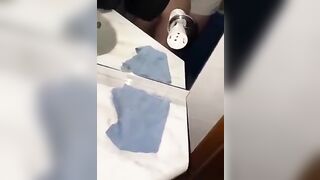 Coppietta italiana tromba in bagno