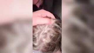 POMPINARA NAPOLETANA SE LA SPASSA CON 3 CAZZI