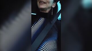 Prova a scoparsi un taxista di Uber