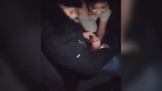 GUARDA QUANTO E' SEGAIOLA STA ZOCCOLA