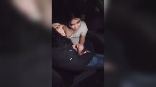 GUARDA QUANTO E' SEGAIOLA STA ZOCCOLA