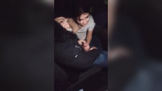 GUARDA QUANTO E' SEGAIOLA STA ZOCCOLA