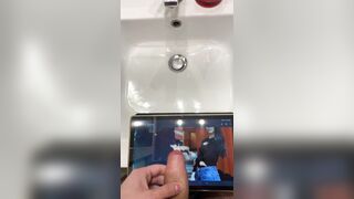 Doppia sborra su asian e black due gnocche