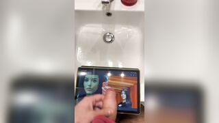 Doppia sborra su asian e black due gnocche