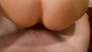 “Voglio che mi sborri sul culo”