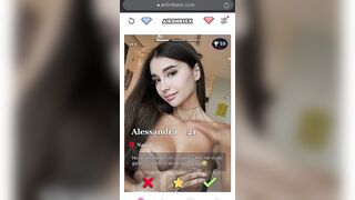 Bella ragazza napoletana scopa un grosso cazzo