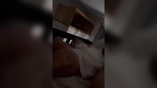 Anteprima del video: Le masturba il culo con la mano e poi la sodomizza