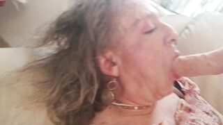 Susanna gola profonda grosso ed enorme uccello