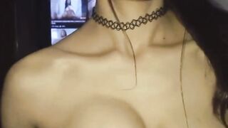 Fidanzata zoccola lo succhia e bene il seme di lui