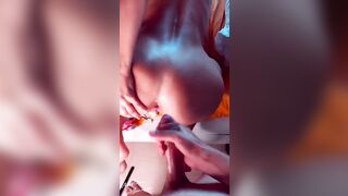 Inculata dal porco sentite come gode sta puttana