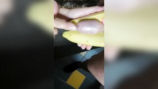 Ci divertiamo con la badante di mia madre novantenne