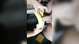 Ci divertiamo con la badante di mia madre novantenne