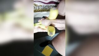 Ci divertiamo con la badante di mia madre novantenne