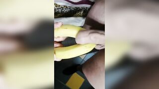 Ci divertiamo con la badante di mia madre novantenne