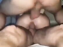 Mia moglie alle prese con due bull