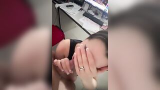 Metto le corna a mia moglie in ufficio con la nuova segretaria