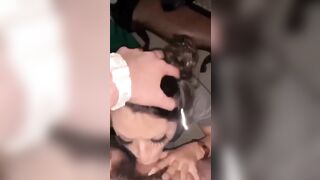 Fidanzata italiana brava a succhiare il cazzo