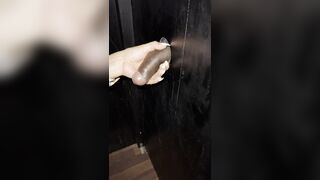 la mia succhia cazzi neri2 al glory hole