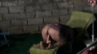 Vicina di casa si masturba