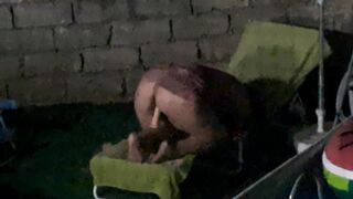 Vicina di casa si masturba