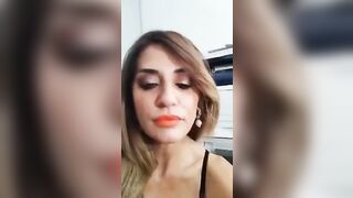 Milf prende un cazzone nella pausa pranzo in ufficio