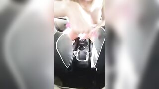 Scopata e sborrata in camporella da un maialone