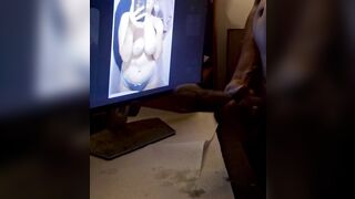 Faccio sborrare un nero su una mia foto