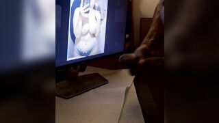 Faccio sborrare un nero su una mia foto