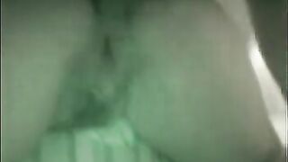 Prima le sborro la bocca e poi la impalo