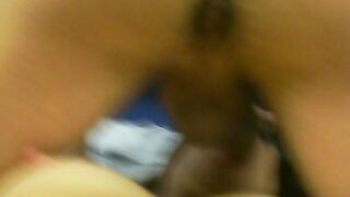 Mi spompina il cazzone la troia