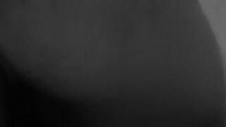 la mia ragazza si fa scopare la figa e gode