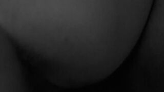 la mia ragazza si fa scopare la figa e gode