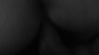 la mia ragazza si fa scopare la figa e gode