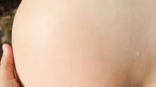 Domenica scorsa trombo la mia puttana in riva al mare