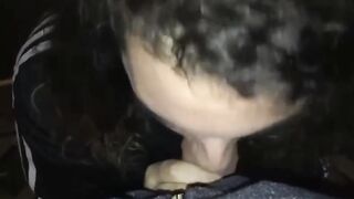 Troietta ninfoimane svuota il suo grosso cazzo duro