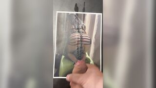 Una bella schizzata sul mio culo