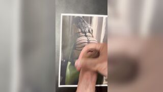 Una bella schizzata sul mio culo