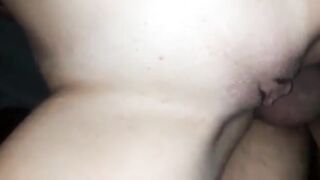 Moglie porca scopata alla pecorina in auto